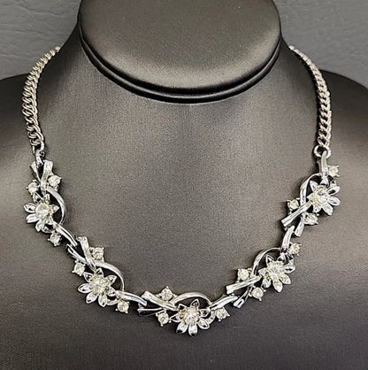 Vintage Star Brand Flower Rhinestone Necklace Clear Silver Tone 17"