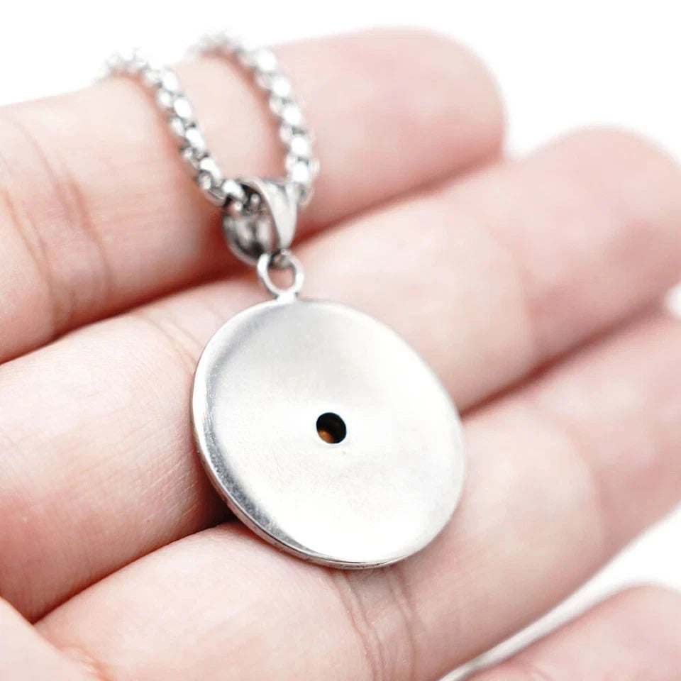 MENDEL Mens Womens Blue CZ Stone Nautical North Star Compass Pendant Necklace