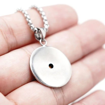 MENDEL Mens Womens Blue CZ Stone Nautical North Star Compass Pendant Necklace