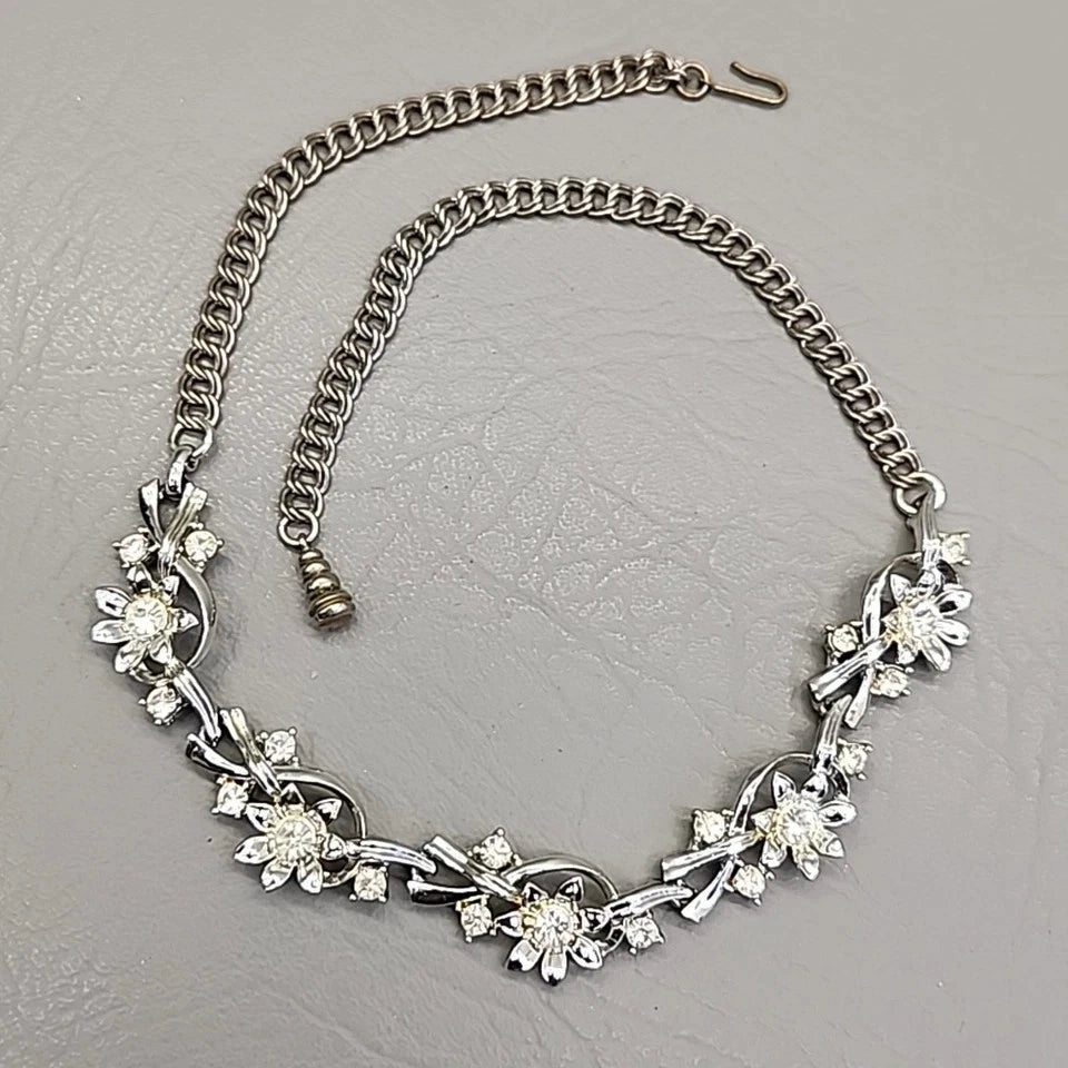 Vintage Star Brand Flower Rhinestone Necklace Clear Silver Tone 17"