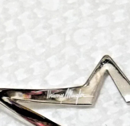 THIERRY MUGLER SILVERTONE SMOOTH SHINY OPEN STAR CHAIN BRACELET
